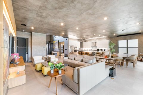 Купить виллу или дом в Бока-Ратон, Флорида 5 спален, 451.69м2, № 1958531 - фото 6