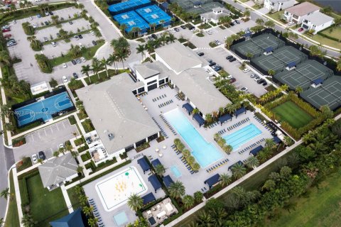 Купить виллу или дом в Бока-Ратон, Флорида 5 спален, 451.69м2, № 1958531 - фото 25