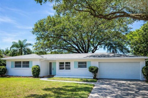 Villa ou maison à Clearwater, Floride 2 chambres, 137.31 m2 № 2342679