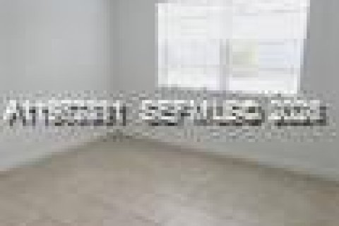 Condominio en venta en Plantation, Florida, 1 dormitorio, 68.38 m2 № 2024144 - foto 12