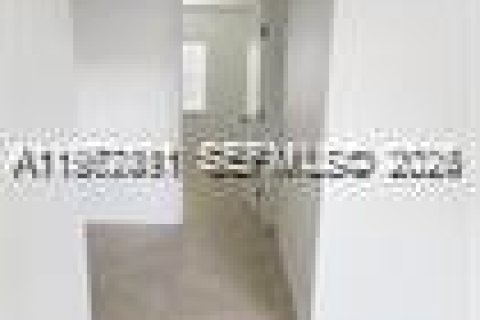 Condominio en venta en Plantation, Florida, 1 dormitorio, 68.38 m2 № 2024144 - foto 8