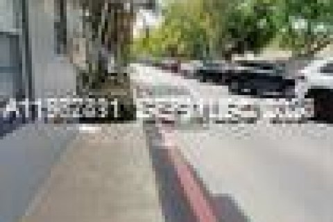 Condominio en venta en Plantation, Florida, 1 dormitorio, 68.38 m2 № 2024144 - foto 2