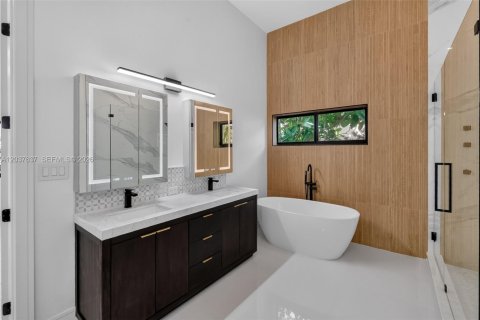 Villa ou maison à vendre à Fort Lauderdale, Floride: 3 chambres, 325.16 m2 № 2185894 - photo 28