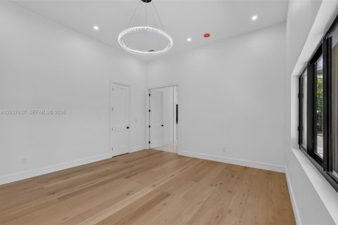 Villa ou maison à vendre à Fort Lauderdale, Floride: 3 chambres, 325.16 m2 № 2185894 - photo 27