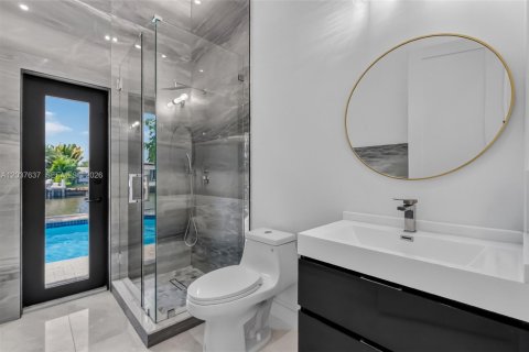 Villa ou maison à vendre à Fort Lauderdale, Floride: 3 chambres, 325.16 m2 № 2185894 - photo 25