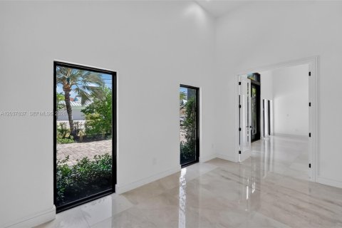 Villa ou maison à vendre à Fort Lauderdale, Floride: 3 chambres, 325.16 m2 № 2185894 - photo 21