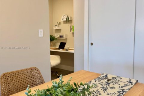 Condo in Sunny Isles Beach, Florida, 1 bedroom  № 1817565 - photo 8