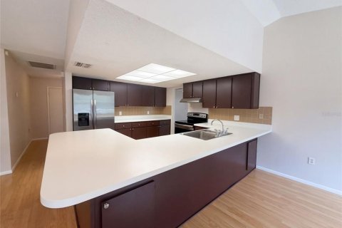 Villa ou maison à vendre à San Antonio, Floride: 3 chambres, 161.84 m2 № 2408417 - photo 7