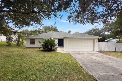 Villa ou maison à San Antonio, Floride 3 chambres, 161.84 m2 № 2408417