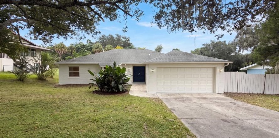 Villa ou maison à San Antonio, Floride 3 chambres, 161.84 m2 № 2408417