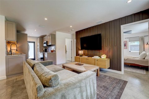 Casa en venta en Sarasota, Florida, 3 dormitorios, 156.17 m2 № 2344678 - foto 3