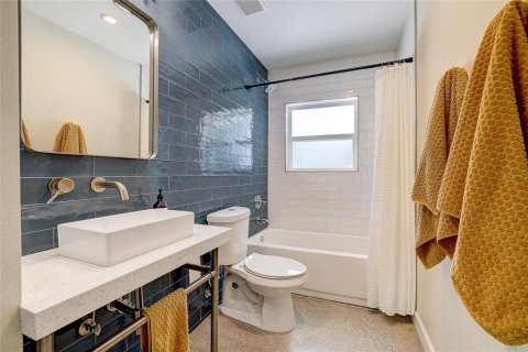 Casa en venta en Sarasota, Florida, 3 dormitorios, 156.17 m2 № 2344678 - foto 17