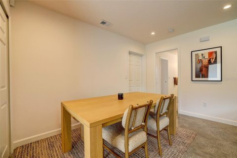 Casa en venta en Sarasota, Florida, 3 dormitorios, 156.17 m2 № 2344678 - foto 4