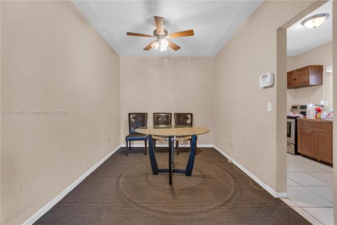Casa en venta en Miami, Florida, 2 dormitorios, 74.69 m2 № 1939334 - foto 17