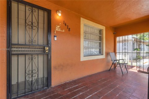 Casa en venta en Miami, Florida, 2 dormitorios, 74.69 m2 № 1939334 - foto 24