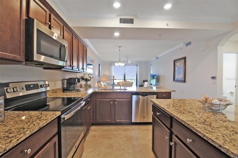 Copropriété à louer à Bradenton, Floride: 2 chambres, 104.14 m2 № 2298998 - photo 12