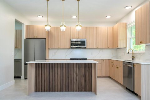 Casa en venta en Orlando, Florida, 4 dormitorios, 276.76 m2 № 1781172 - foto 10