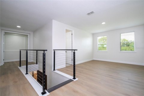 Casa en venta en Orlando, Florida, 4 dormitorios, 276.76 m2 № 1781172 - foto 15