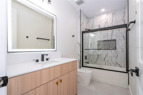 Casa en venta en Orlando, Florida, 4 dormitorios, 276.76 m2 № 1781172 - foto 16