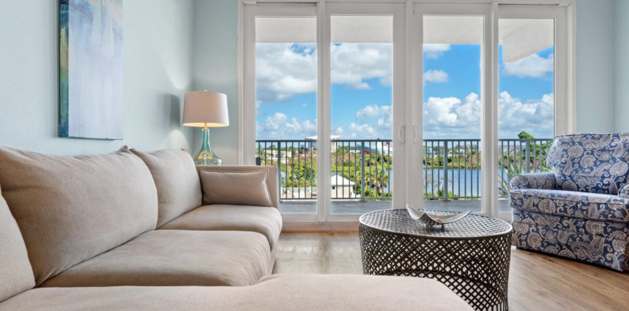 Condo in Panama City Beach, Florida, 3 bedrooms  № 558881