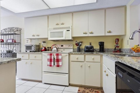 Condominio en alquiler en Sarasota, Florida, 2 dormitorios, 109.81 m2 № 1411673 - foto 14