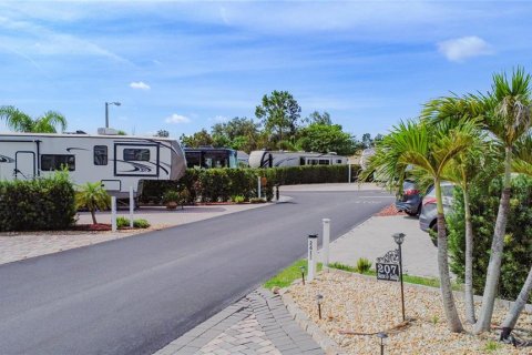 Land in Clermont, Florida № 1827356 - photo 6