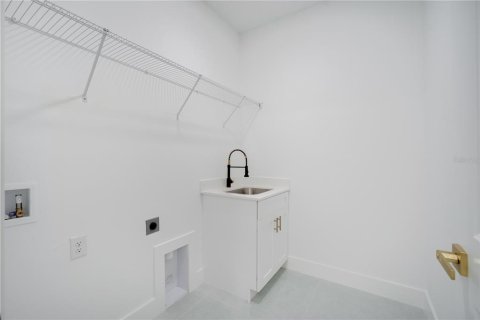 Casa en venta en Port Charlotte, Florida, 4 dormitorios, 165.64 m2 № 2220912 - foto 22