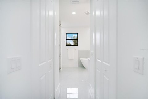 Casa en venta en Port Charlotte, Florida, 4 dormitorios, 165.64 m2 № 2220912 - foto 30