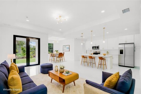 Casa en venta en Port Charlotte, Florida, 4 dormitorios, 165.64 m2 № 2220912 - foto 2