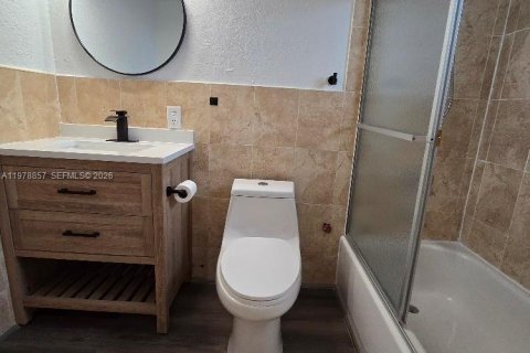 Condominio en venta en Miami, Florida, 1 dormitorio, 51.84 m2 № 2077628 - foto 10
