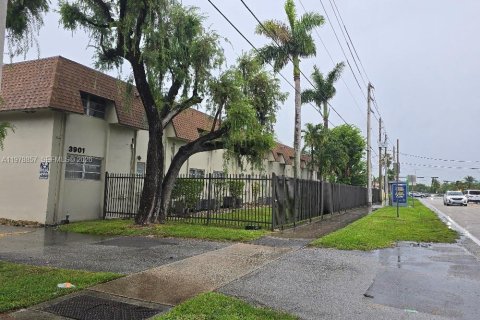 Condominio en venta en Miami, Florida, 1 dormitorio, 51.84 m2 № 2077628 - foto 13