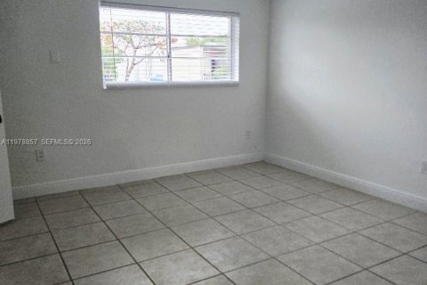 Condominio en venta en Miami, Florida, 1 dormitorio, 51.84 m2 № 2077628 - foto 8