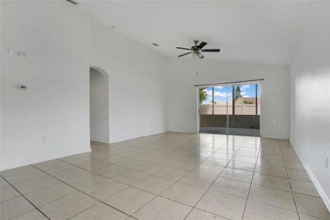 Casa en venta en Davenport, Florida, 4 dormitorios, 179.67 m2 № 1821020 - foto 8