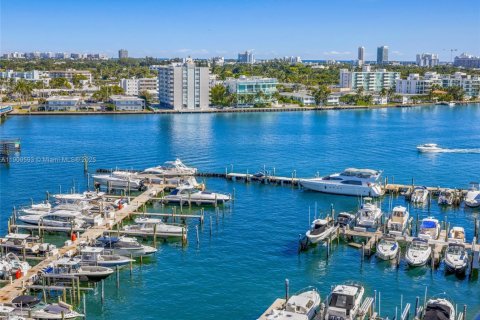 Condominio en venta en North Bay Village, Florida, 2 dormitorios, 95.69 m2 № 1965284 - foto 28