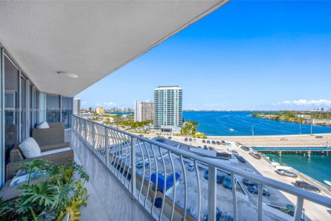 Condominio en venta en North Bay Village, Florida, 2 dormitorios, 95.69 m2 № 1965284 - foto 23