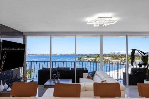Condominio en venta en North Bay Village, Florida, 2 dormitorios, 95.69 m2 № 1965284 - foto 26