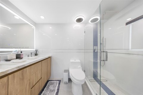 Condominio en venta en North Bay Village, Florida, 2 dormitorios, 95.69 m2 № 1965284 - foto 15