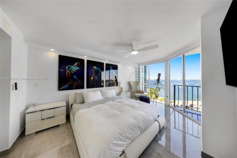 Condominio en venta en North Bay Village, Florida, 2 dormitorios, 95.69 m2 № 1965284 - foto 11