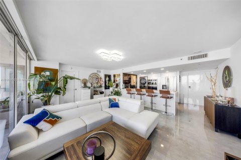 Condominio en venta en North Bay Village, Florida, 2 dormitorios, 95.69 m2 № 1965284 - foto 9