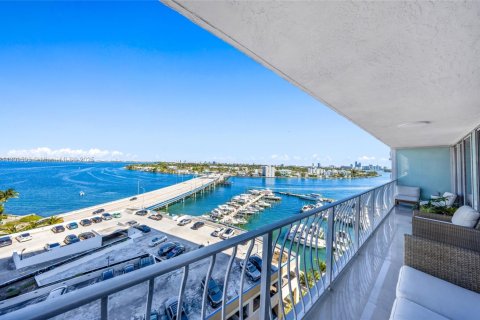 Condominio en venta en North Bay Village, Florida, 2 dormitorios, 95.69 m2 № 1965284 - foto 24