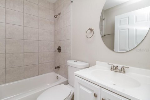 House in Orlando, Florida 3 bedrooms, 128.48 sq.m. № 1883508 - photo 15