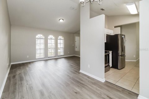 House in Orlando, Florida 3 bedrooms, 128.48 sq.m. № 1883508 - photo 6