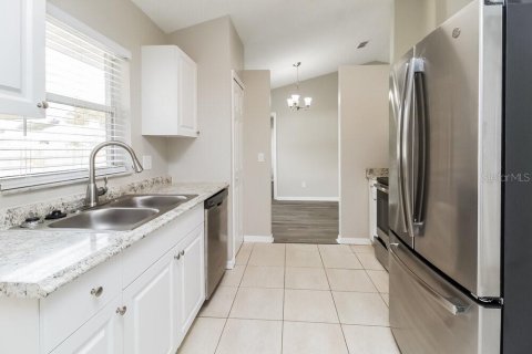 House in Orlando, Florida 3 bedrooms, 128.48 sq.m. № 1883508 - photo 8