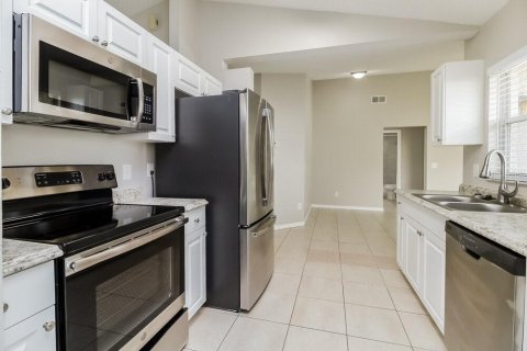 House in Orlando, Florida 3 bedrooms, 128.48 sq.m. № 1883508 - photo 7