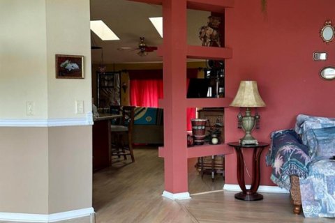 House in Royal Palm Beach, Florida 3 bedrooms, 175.03 sq.m. № 2084175 - photo 8