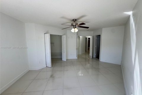 Condominio en venta en Miami, Florida, 3 dormitorios, 148.64 m2 № 2011265 - foto 28