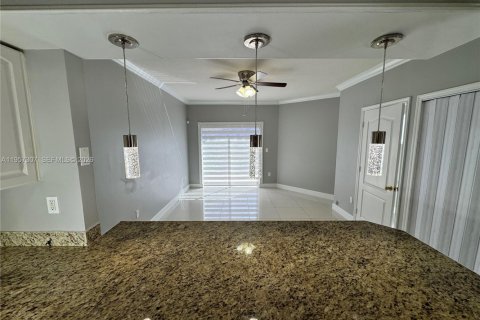 Condominio en venta en Miami, Florida, 3 dormitorios, 148.64 m2 № 2011265 - foto 14