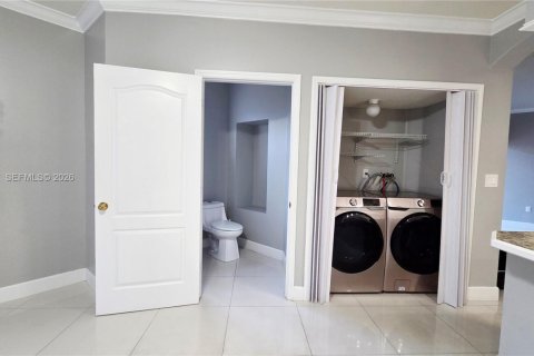 Condominio en venta en Miami, Florida, 3 dormitorios, 148.64 m2 № 2011265 - foto 18