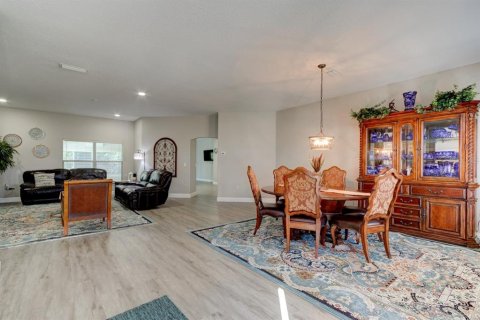 Villa ou maison à vendre à Palm Coast, Floride: 4 chambres, 219.34 m2 № 2416542 - photo 5