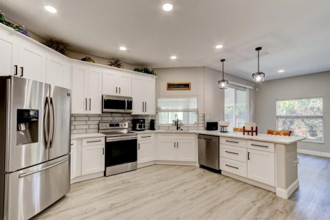 Villa ou maison à vendre à Palm Coast, Floride: 4 chambres, 219.34 m2 № 2416542 - photo 19